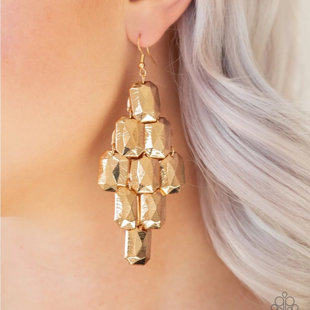 Contemporary Catwalk Gold Earrings paparazzi